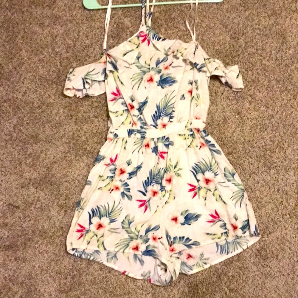 Halter top jumper/romper